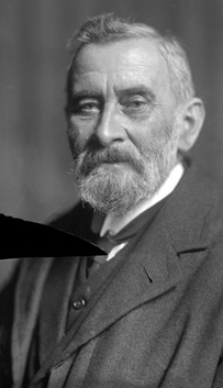 James Barron of The Inverness Courier. Born 1847 in  Moray, he joined the Courier in 1865 and from 1873 was the editor. By 1910 he had become the sole proprietor. He died in 1919. Damaged plate.