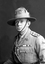 Australian ANZAC soldier, a captain in a Light Horse regiment.The LH had triangle patches on the sleeve, with different colours for different units, ie: 10th Light Horse was black and gold. #