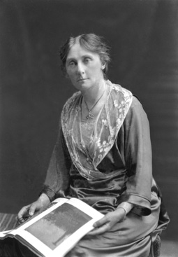 Mrs Paterson, Kent, England. November 1923.
