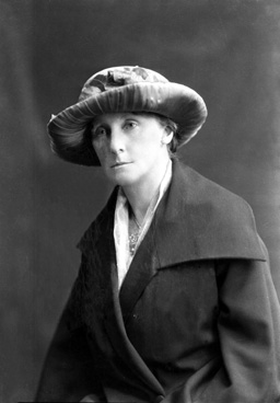 Mrs Paterson, Kent, England. November 1923.
