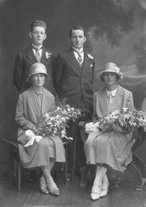 Gardener, bridal group portrait.