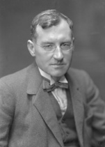 D.N. Mackay, male, 04.10.1926.