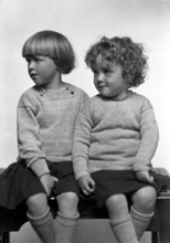 Robb children, Nairn. 