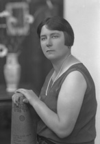 Miss B. Gordon. See also ref: 26561a-d.
