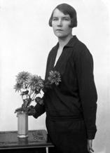 Miss Betty Sime, December 1926. (See also 27383a-b). 