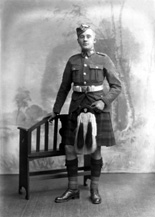 Pte Chetwyn, Cameron Highlanders. Damaged plate.