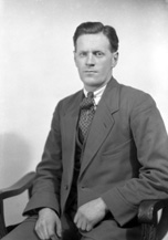 MacLean. 