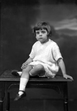 Ishbel MacLeod (1922-1995).