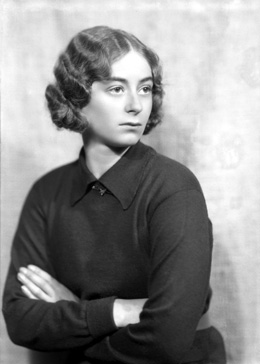 Lady Isobel Blunt-Mackenzie, October-November 1929. Born on 22nd March 1911, daughter of Edward Walter Blunt-Mackenzie and the Countess of Cromartie. An artist, she married Captain Oscar Linda (22nd November 1947), of Assynt House, Evanton, son of General Maximilian Linda of  Zakopane, Poland. She died on 20th May 1962.