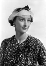 Miss Jean Arnott. 