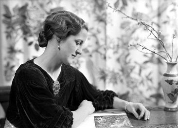 Isobel Ross.