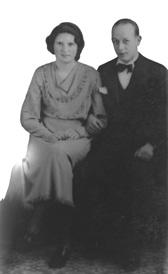 Mrs Capaldi Jan 1938. Image 31608b of a child was to be super-imposed onto this photograph, with the child's hand resting on Mrs Capaldi's knee.