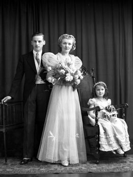 Attendants at the MacRae - Williamson wedding, Culloden.