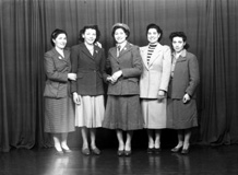 Sbrocchi women, family group. Concetta, Maria, Carmela, Teodorina and Natalina.