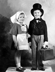 Andrew Chalmers and Elizabeth Bremner dressed as doctor and nurse. (see also refs: 33898, 39880, 42901 and 45474). Andrew was a grandson of the famous photographer Andrew Paterson (1877-1948). 