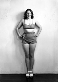 Miss Gibb, Lochalsh Road. Bathing contest. 