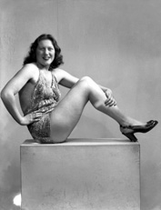 Miss Gibb, Lochalsh Road. Bathing contest.