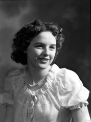 Miss Joyce Georgina Duff, 9 Brown Street, Inverness. Joyce Duff, (later Mrs Ross), was a swimsuit model who also competed in beauty pageants. She also worked for the Andrew Paterson Studio in the 1950s (see also H-0290_PS and 43298a-g). She can be seen at the beginning of this Pathe newsreel from Morecambe in 1953: http://www.britishpathe.com/video/beauty-on-parade/query/BEAUTY+PARADE 