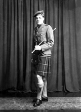 Lt Murray Grant, Seaforth Highlanders. See also ref numbers: 271 and 42529. 