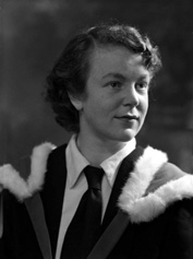 Miss Margaret Munro. Became the holder of several national swimming titles and later emigrated to Australia. See also 38323a/b.