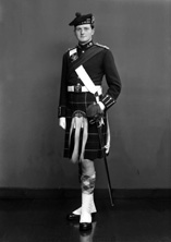 Lt Nason, Seaforth Highlanders. See also ref number: 595. (HMFG) 