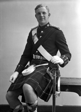 R.G. Wood, Fort George. Insignia indicates the Seaforth Highlanders (possibly of Canada).