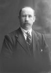 Senior male portrait c.1922. #
