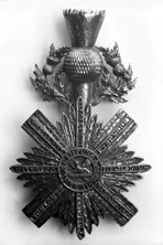 Military badge that features references to Egypt, Pyreness, Salamanca, Fuentes D'Onor, Peninsula, Toulouse, Waterloo, Nivelle Nive, and Egmont Op Zee.*