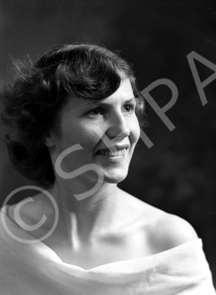 Miss MacLennan, Scone. See also ref: 114a/b. 