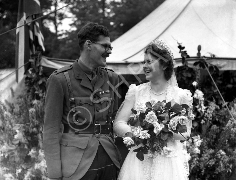 Pennie - Gilles outdoor wedding.