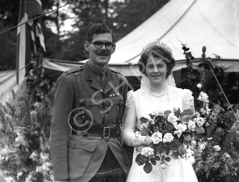 Pennie - Gilles outdoor wedding.