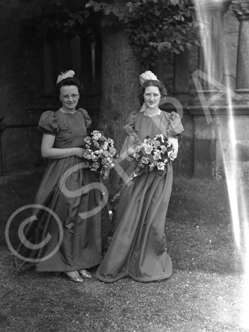 Halley & Taylor bridal. Unidentified bridesmaids.  See 1352a.