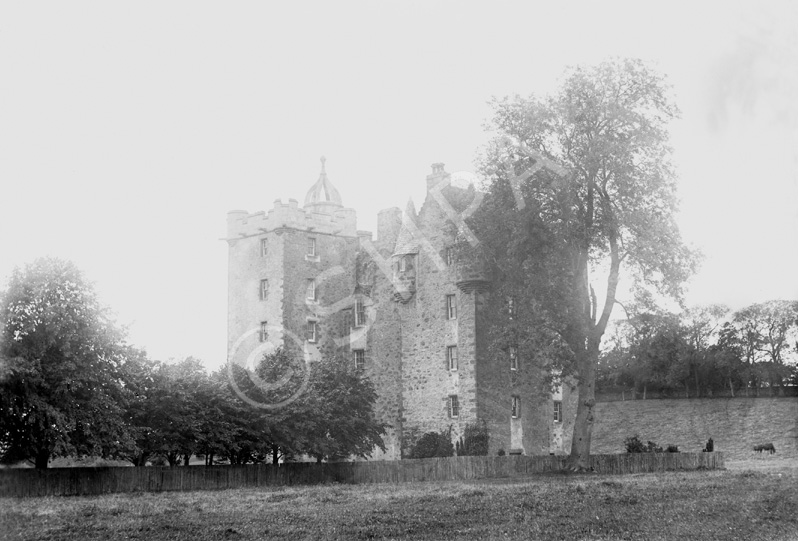 Castle Stuart,a 17th century tower house completed in 1625 by James Stuart, third Earl of Moray (06......