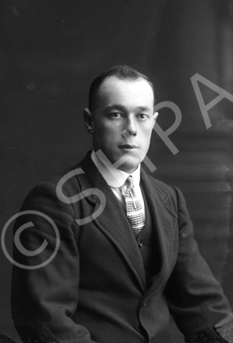 Mr R. MacRae, Tealaggan Cottage, Kirkhill. 