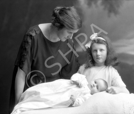 Mrs Simon Chisholm, Kingswood, Ardross Street, Inverness. May 1924. See also ref: 24805 for a man called Chisholm at the same address. 