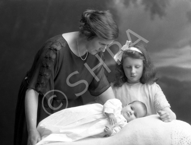 Mrs Simon Chisholm, Kingswood, Ardross Street, Inverness. May 1924. See also ref: 24805 for a man called Chisholm at the same address.
