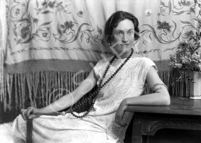 Mrs Murray Morrison, 137 Whitehall Court, London. See also 24880a/b.  