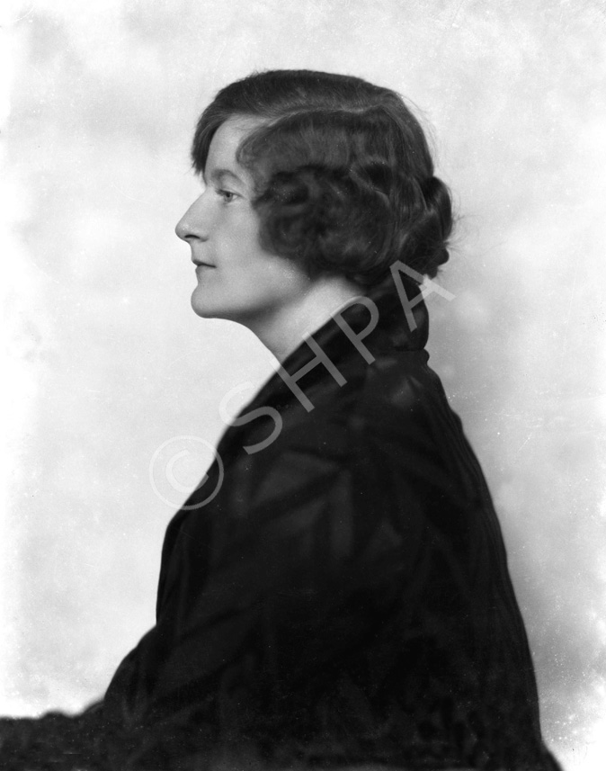 Miss Elsie Sime, Drummond Hill. June 1926. She was the daughter of Frank Sime, timber merchant, Drummond Hill, Inverness. She married Louis Lyon.