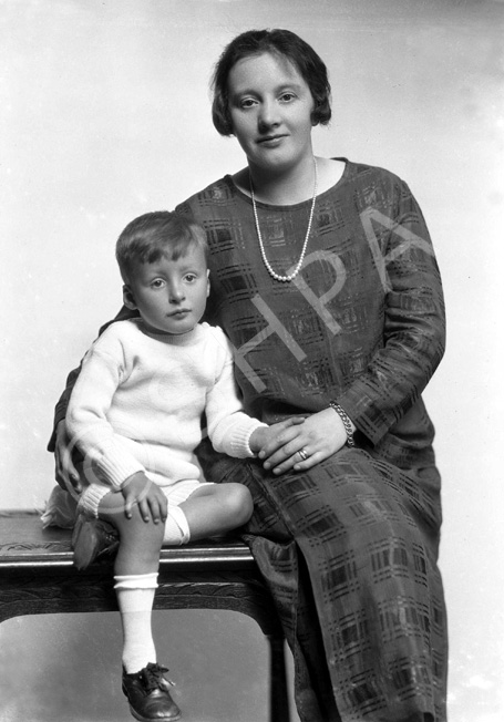 MacDonald. Mother and child. September 1928. 