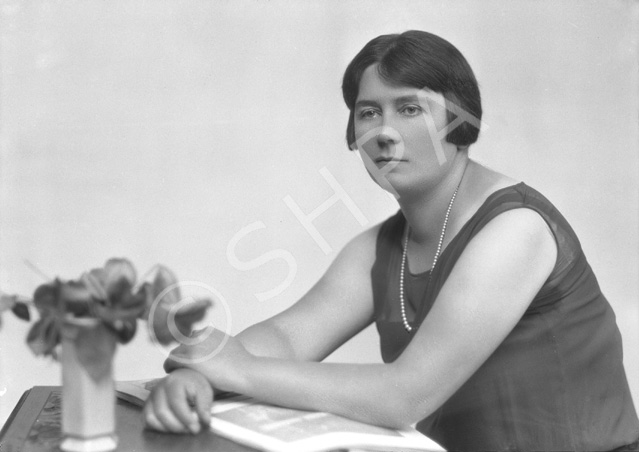 Miss B. Gordon. See also ref: 26561a-d.