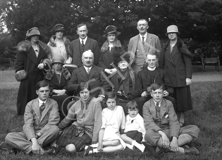 Family group, dated 13.10.1926.# 