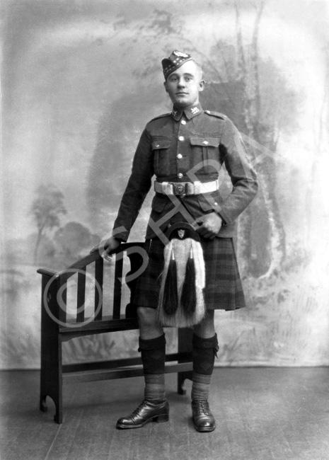 Pte Chetwyn, Cameron Highlanders. Damaged plate.