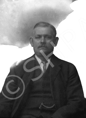 Copy of man for Miss Morrison, Netherton Farm, Forres, June 1927. For the original photograph see image 26550b. 
