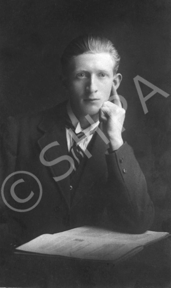 Donald Maclennan, Bayhead Farm, Munlochy. He is the youngest brother of Alexander MacLennan (see 26614b_maclennan).  Donald was born in 1899, the 16th child of George MacLennan and Margaret MacKenzie, and he died in 1927 at Bayhead. Copy July 1927. 