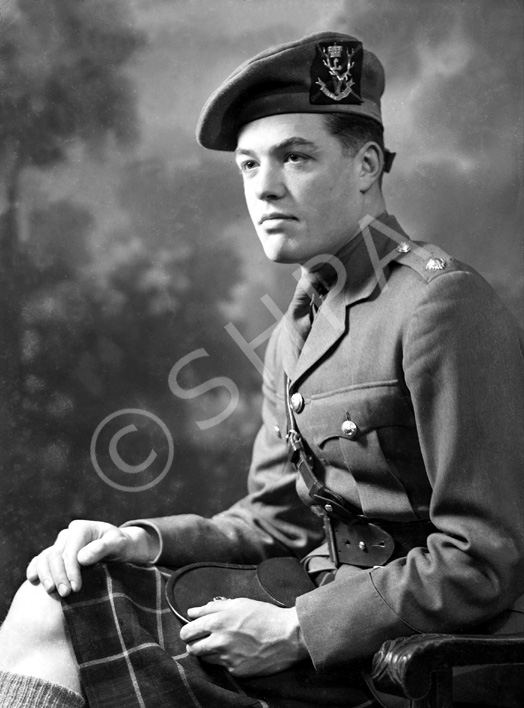 Lt Murray Grant, Seaforth Highlanders. See also ref nos: 42529 and 42852. 