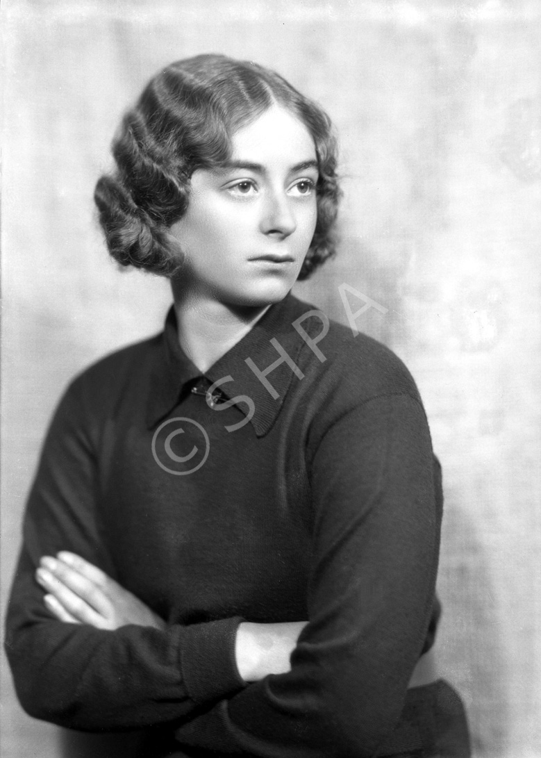 Lady Isobel Blunt-Mackenzie, October-November 1929. Born on 22nd March 1911, daughter of Edward Walter Blunt-Mackenzie and the Countess of Cromartie. An artist, she married Captain Oscar Linda (22nd November 1947), of Assynt House, Evanton, son of General Maximilian Linda of  Zakopane, Poland. She died on 20th May 1962.