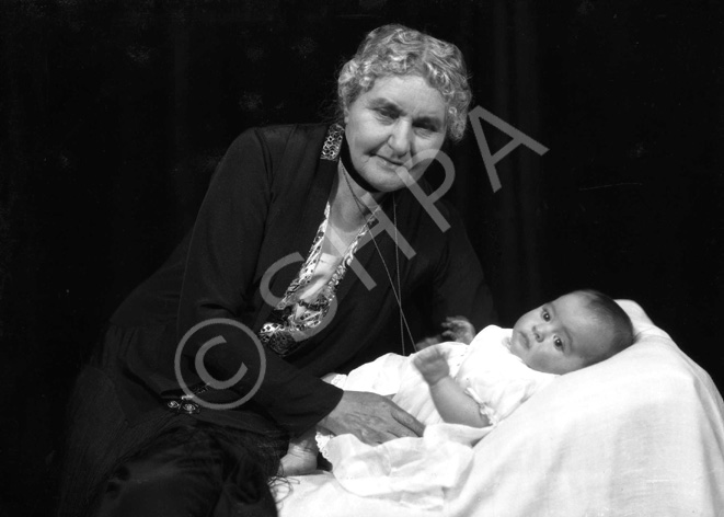 Whitelaw child and grandmother. 