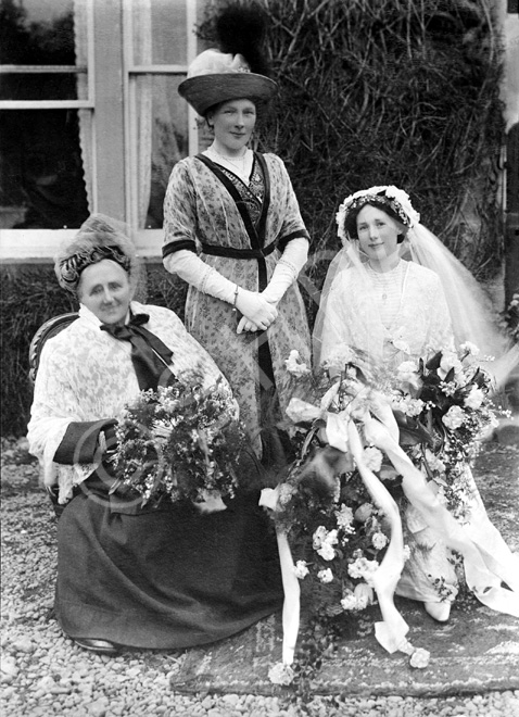 Women group at a wedding. Copy 7th January 1932. # 