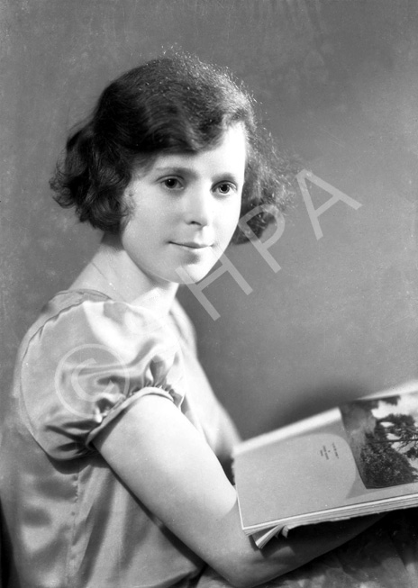 Woman, unsure if any link to other images under reference 29270_fraser. # 