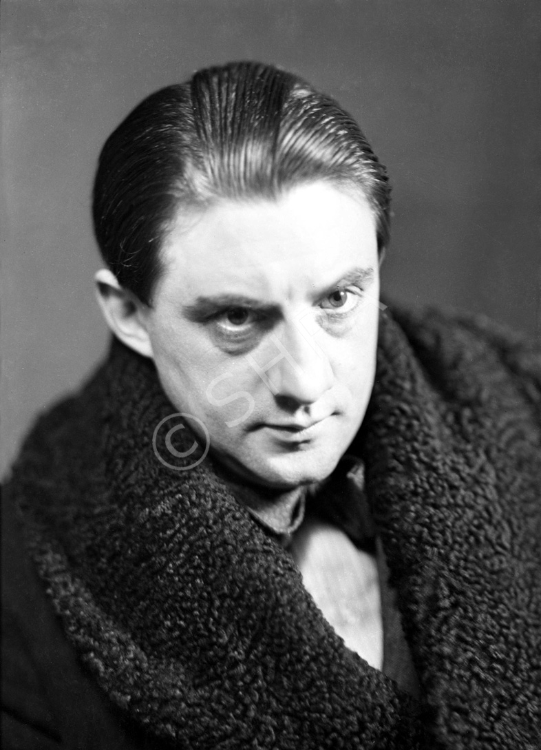 Sir John Barbirolli, born as Giovanni Battista Barbirolli in London (1899-1970) was a conductor and .....